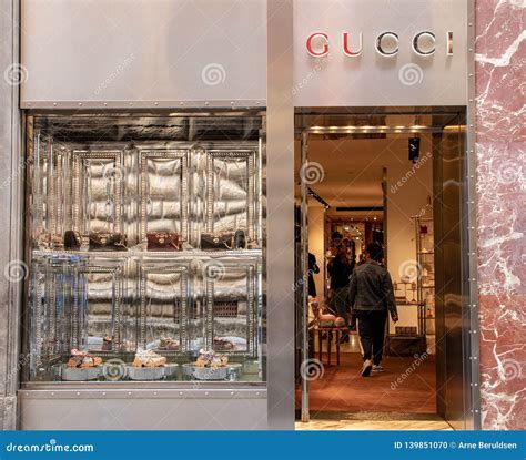 rrsponsaabile gucci firenze|gucci store firenze.